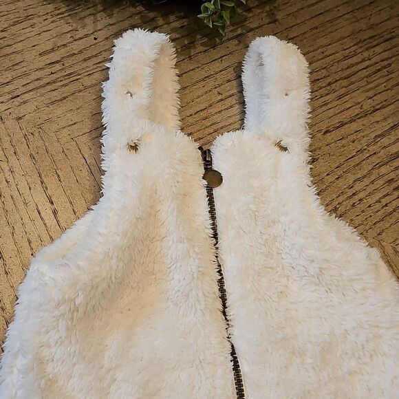 Reindeer sherpa dress Size 4 - Picture 2 of 10